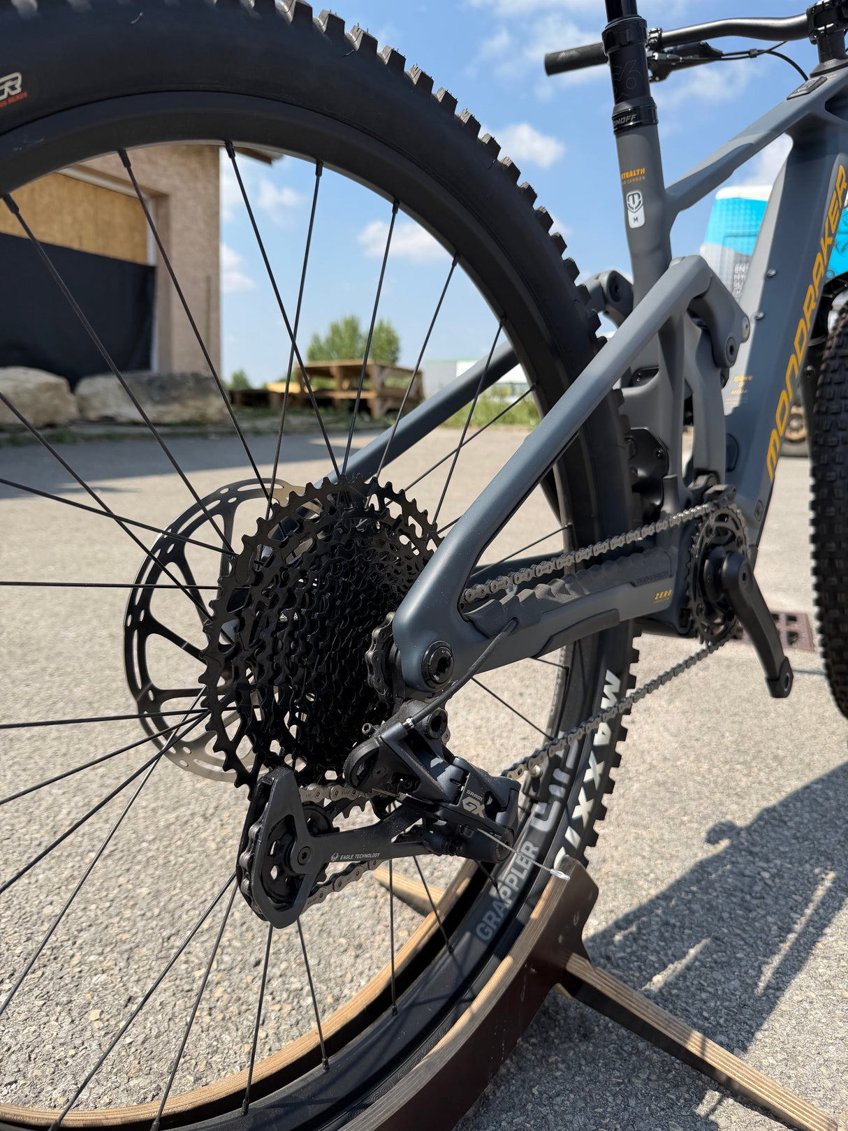 Mondraker Dune R